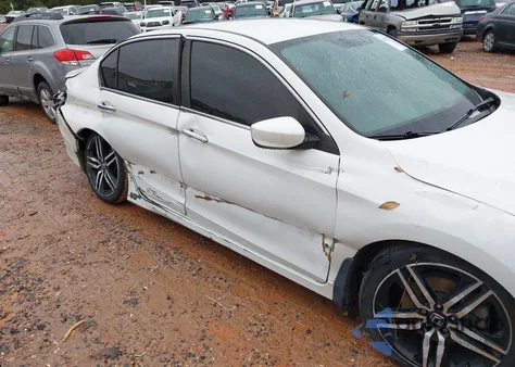 2017 Honda Accord Sport Se z USA, uszkodzony, nr VIN 1HGCR2F14HA001271